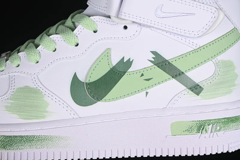 All categories Nk Air Force 1 Air Force series Nk Air Force 1 Mid Air Force mid-top Nk Air Force 1'07 Mid White and green hand-painted Hand-painted fracture Triple hook shadow Air Force 1 strap mid-top casual sneakers CW2289-111